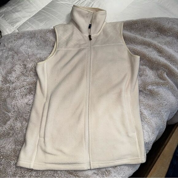 Chaps Ivory fleece quilted vest- excellent condition size small - Picture 5 of 10